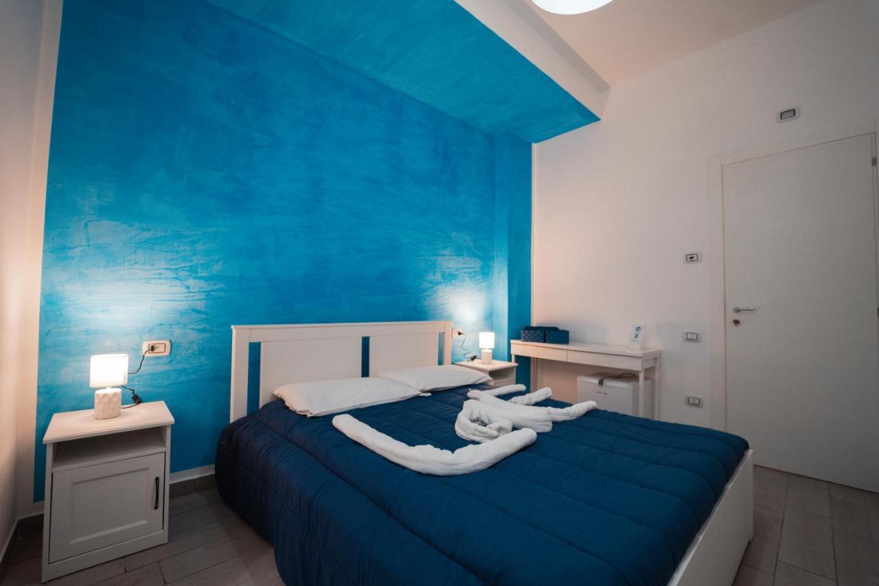 Hotel O Vic' Stritt' à Naples Extérieur photo