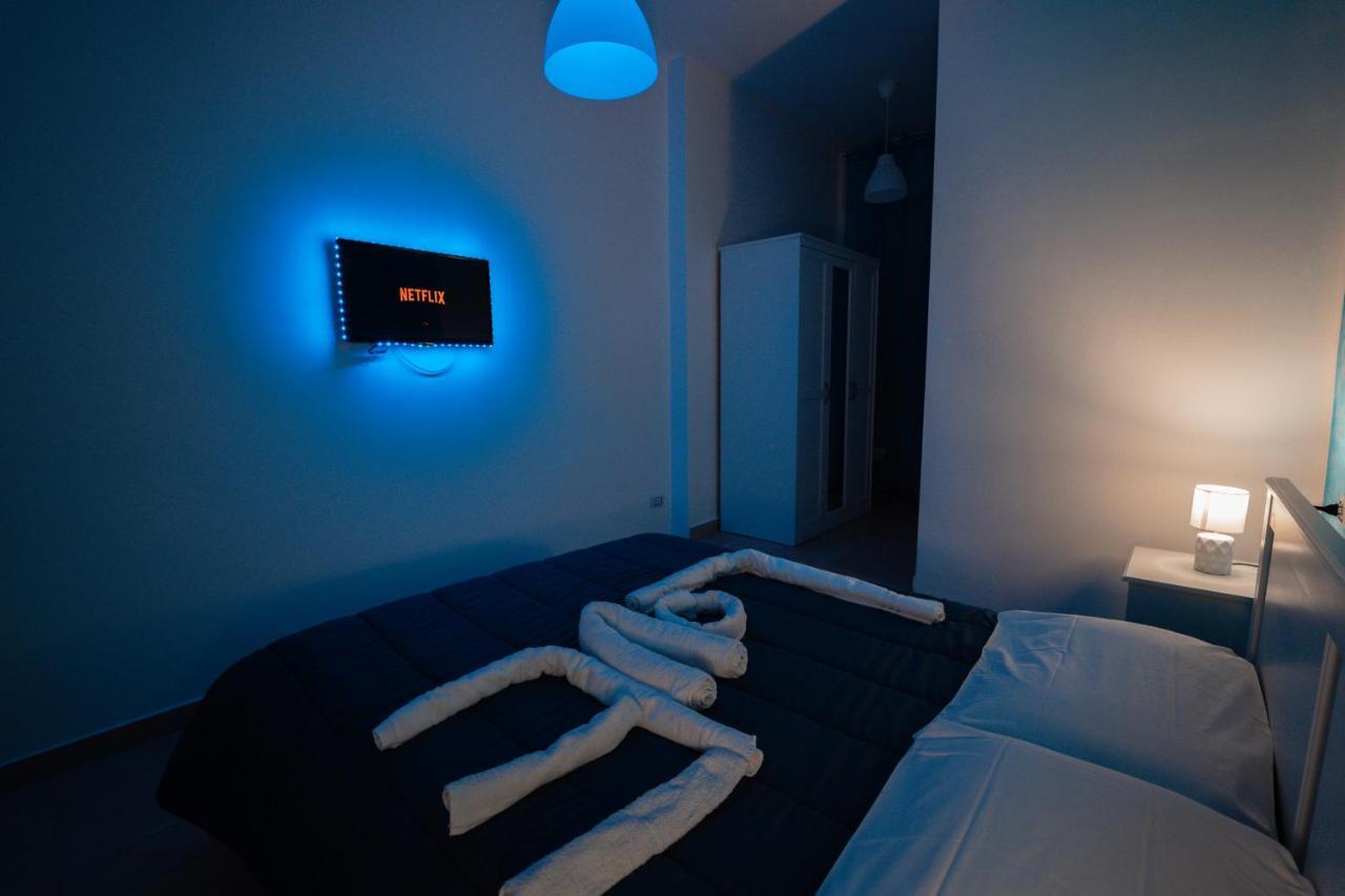 Hotel O Vic' Stritt' à Naples Extérieur photo