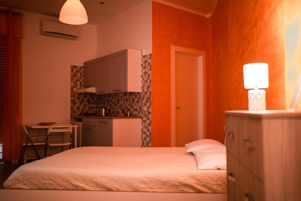Hotel O Vic' Stritt' à Naples Extérieur photo