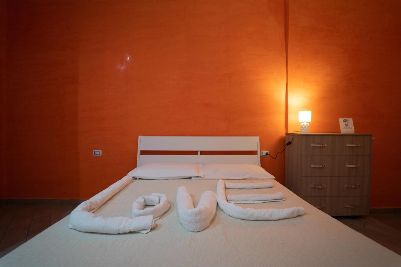 Hotel O Vic' Stritt' à Naples Extérieur photo