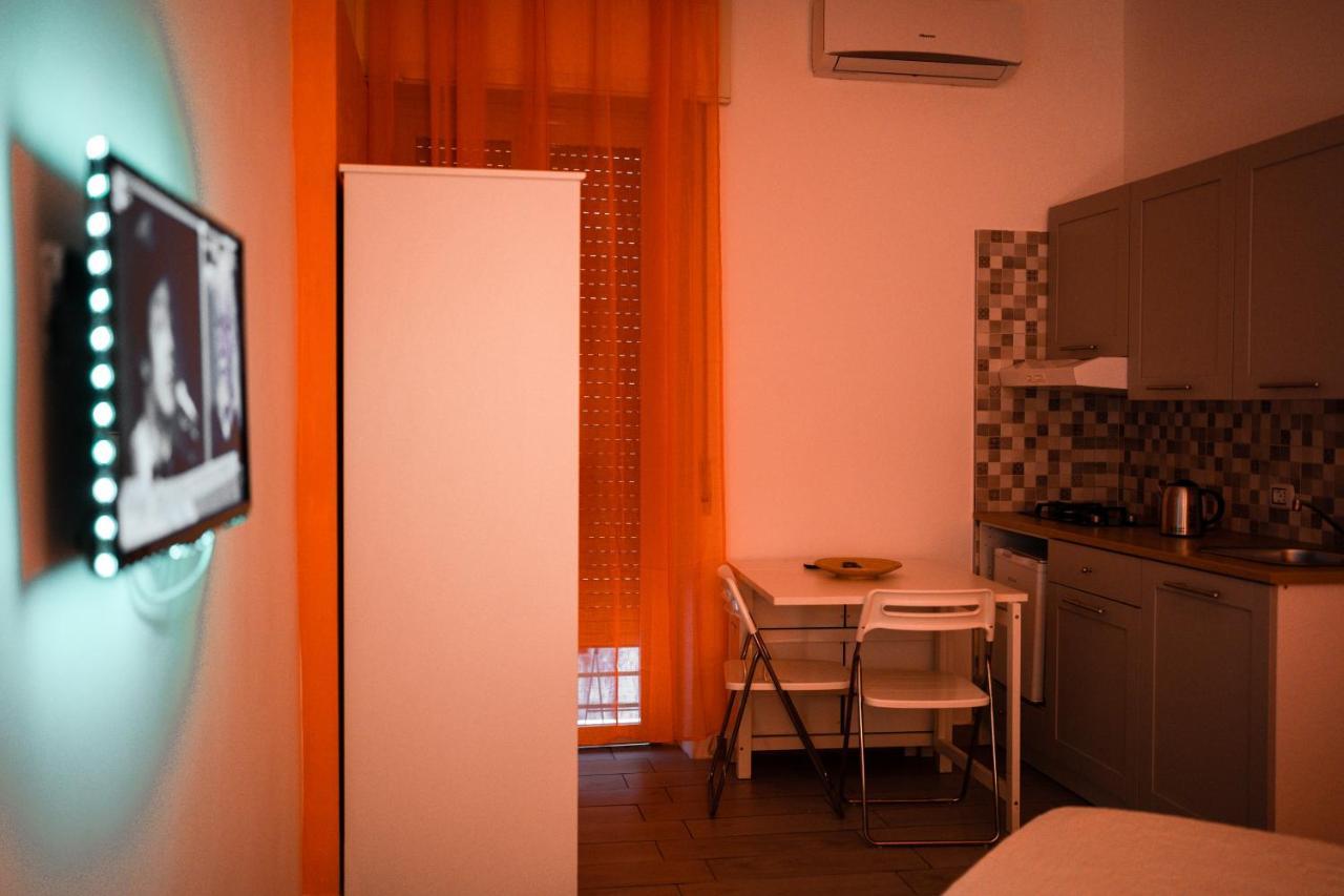 Hotel O Vic' Stritt' à Naples Extérieur photo