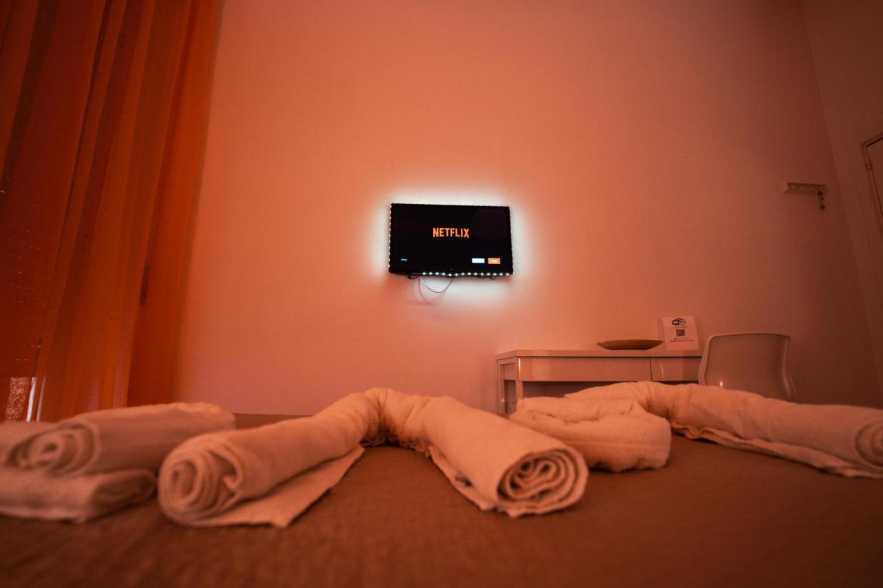 Hotel O Vic' Stritt' à Naples Extérieur photo