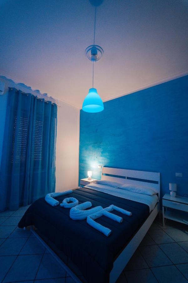 Hotel O Vic' Stritt' à Naples Extérieur photo