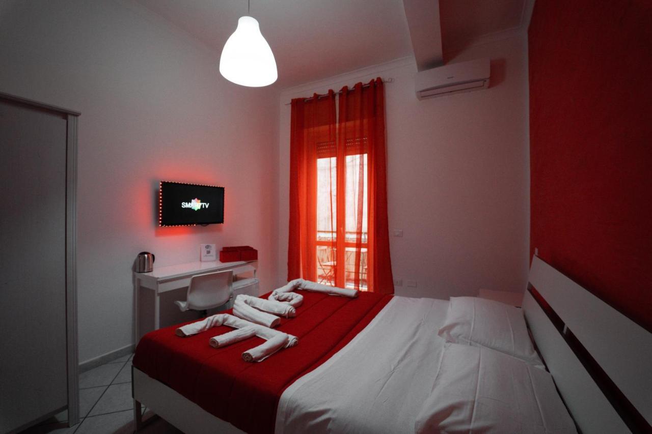 Hotel O Vic' Stritt' à Naples Extérieur photo