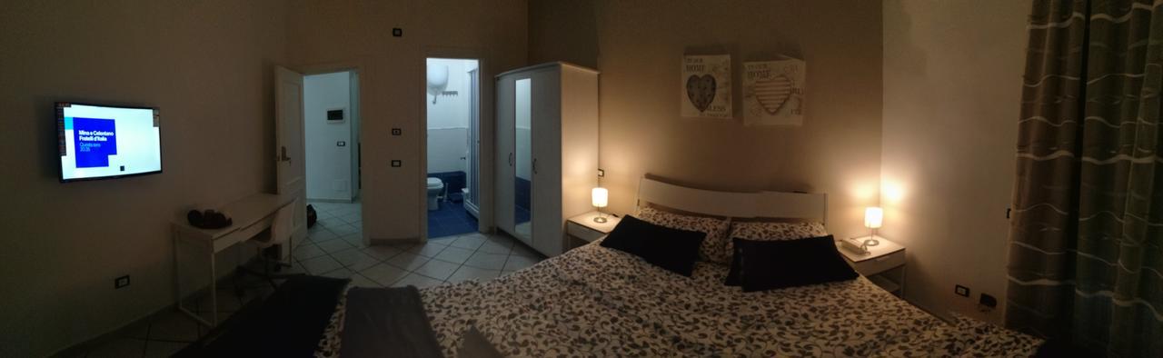 Hotel O Vic' Stritt' à Naples Extérieur photo